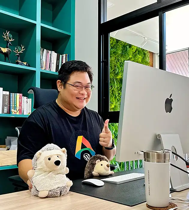 Menn at Seed Webs office